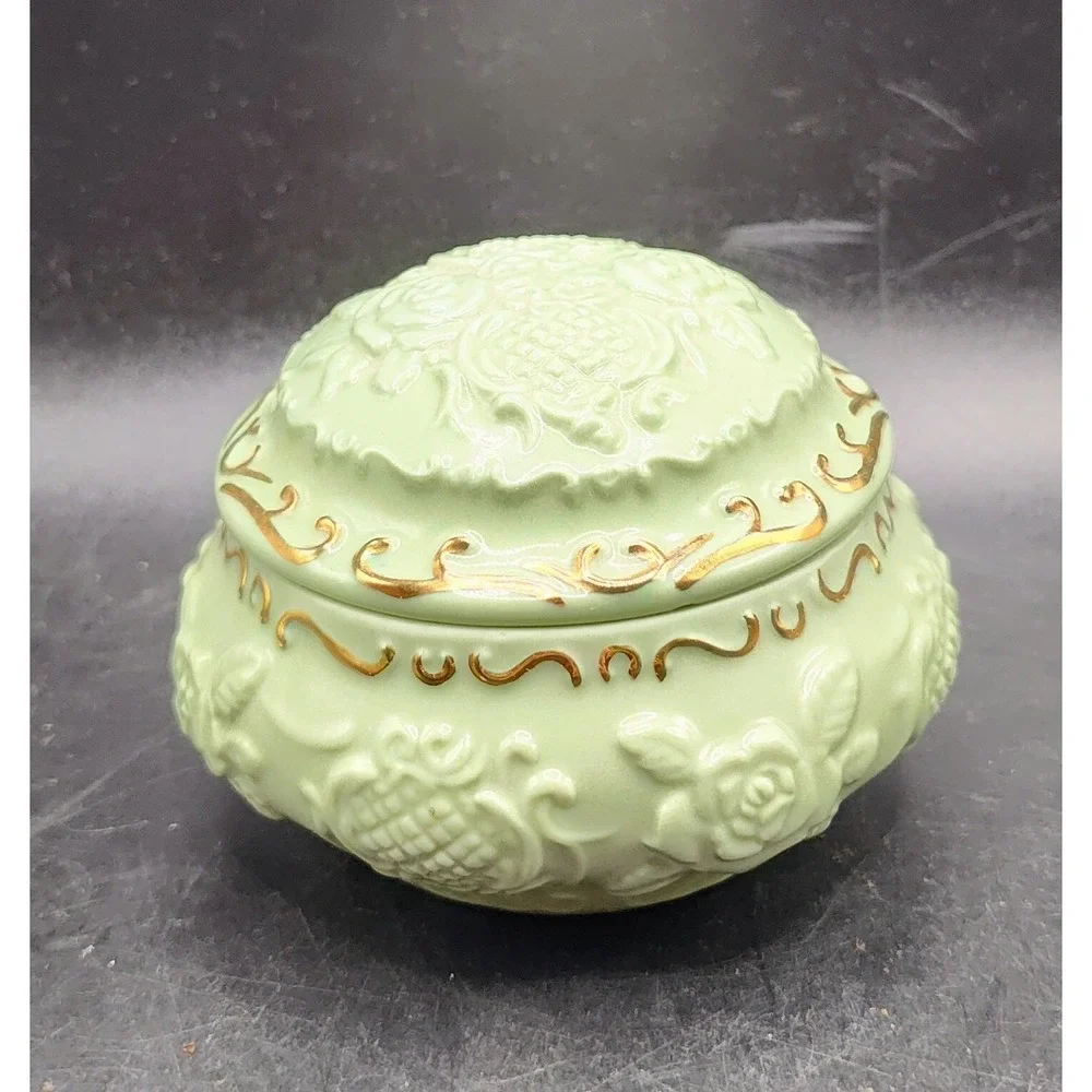 Heritage House Melodies Celebration Music Box We've Only Just Begun Trinket Box